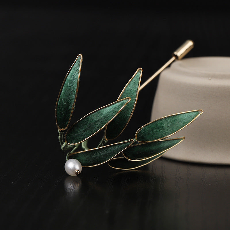 Bamboo Brooch close up detail